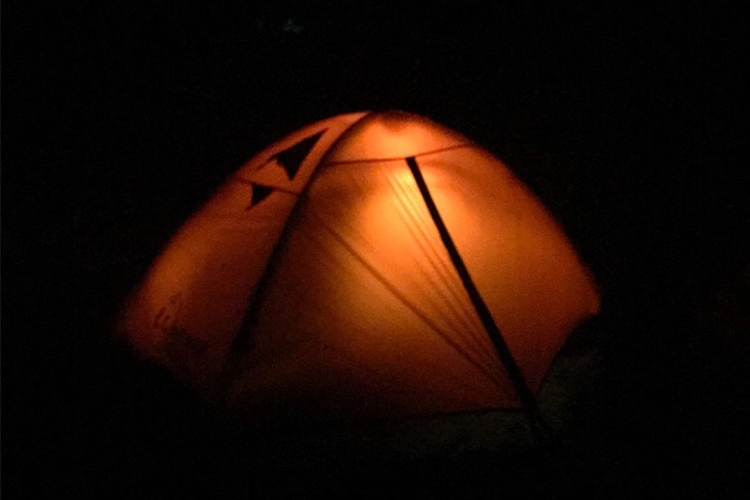 Solar-inflatable-lantern-light-waterproof-foldable-solar-camping-light