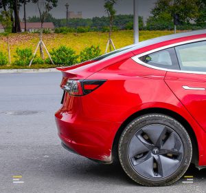 carbon-fiber-rear-spoiler-for-tesla-model-3